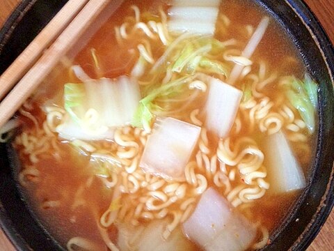 白菜ともやし入り味噌ラーメン